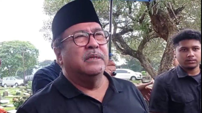 Rano Karno Kenang Mendiang Ray Sahetapy: Aktor yang Serius